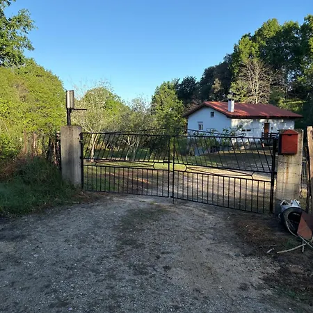 Semesterbostad Casa La Raiz Cantabra San Vicente De La Barquera